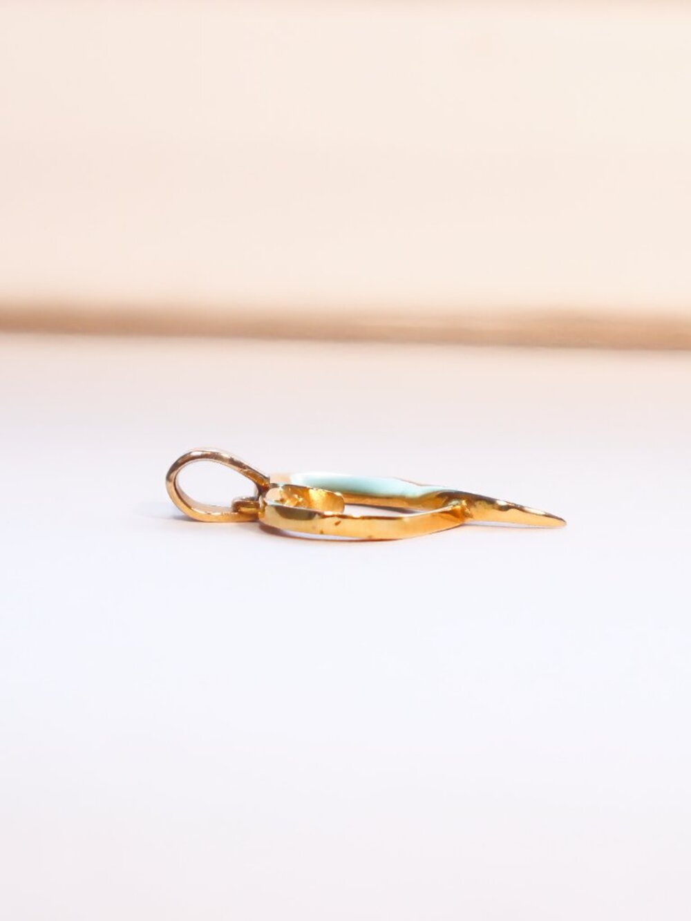 18k Yellow Gold Heart Pendant - Picture 13 of 17